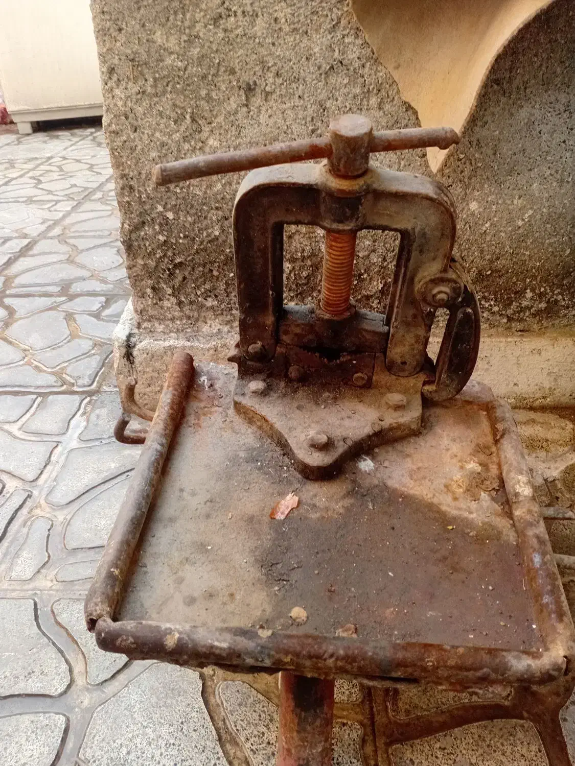 گیره ۳ اینچ|ابزارآلات|مشهد, سرافرازان|دیوار