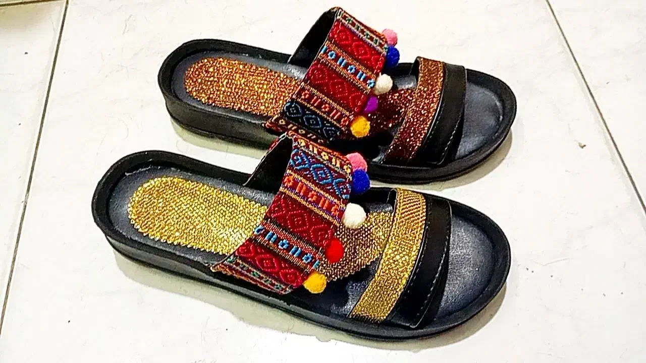 انواع رو فرشی های زنانه و بچه گانه|کیف، کفش، کمربند|کرمانشاه, |دیوار