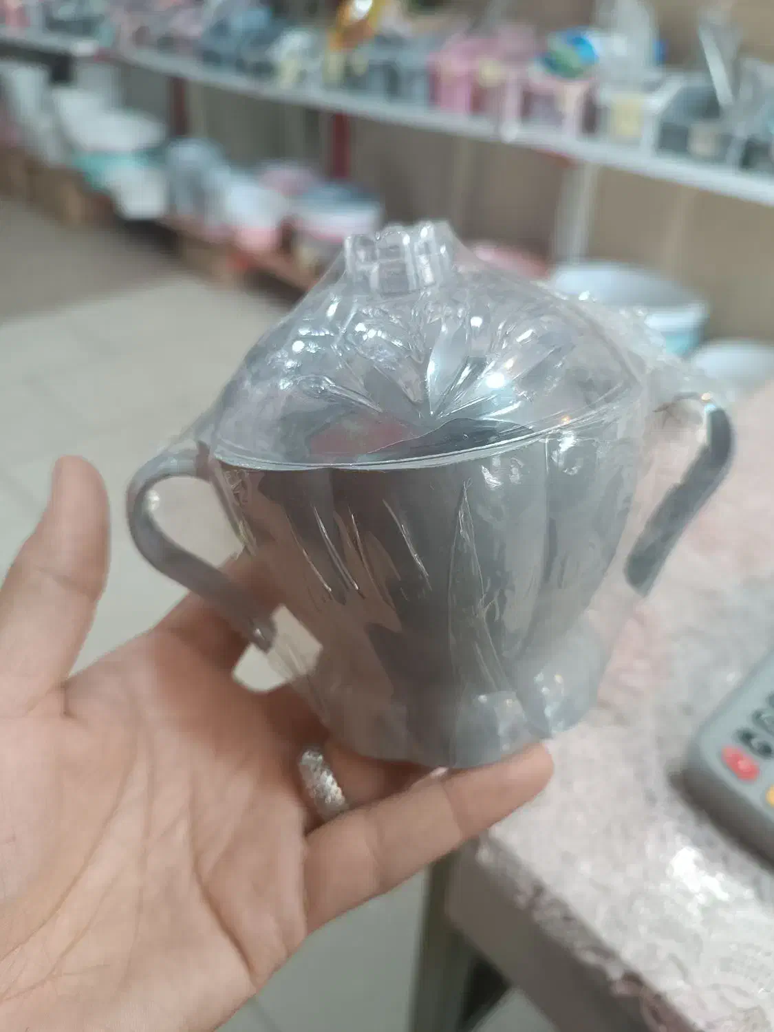 فروشنده خانم|استخدام خدمات فروشگاه و رستوران|زرند, |دیوار