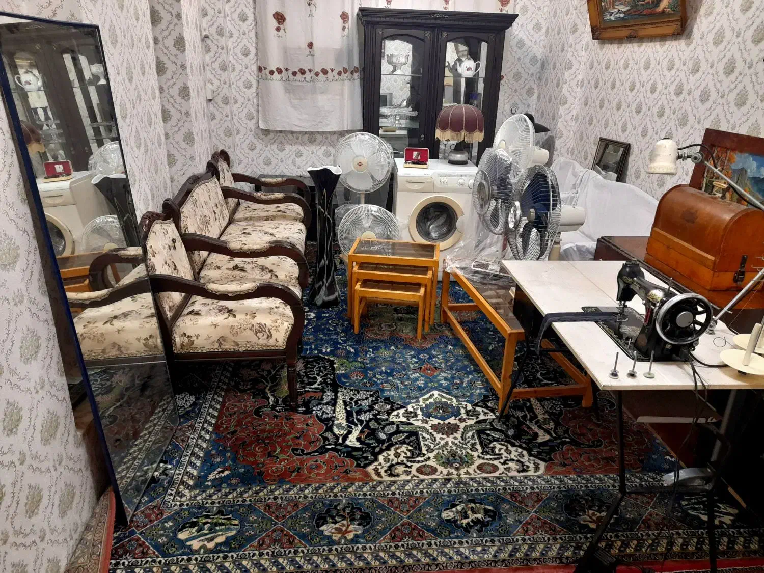 یک دست مبل هفت نفره کاملا سالم|مبلمان خانگی و میز عسلی|ساری, |دیوار