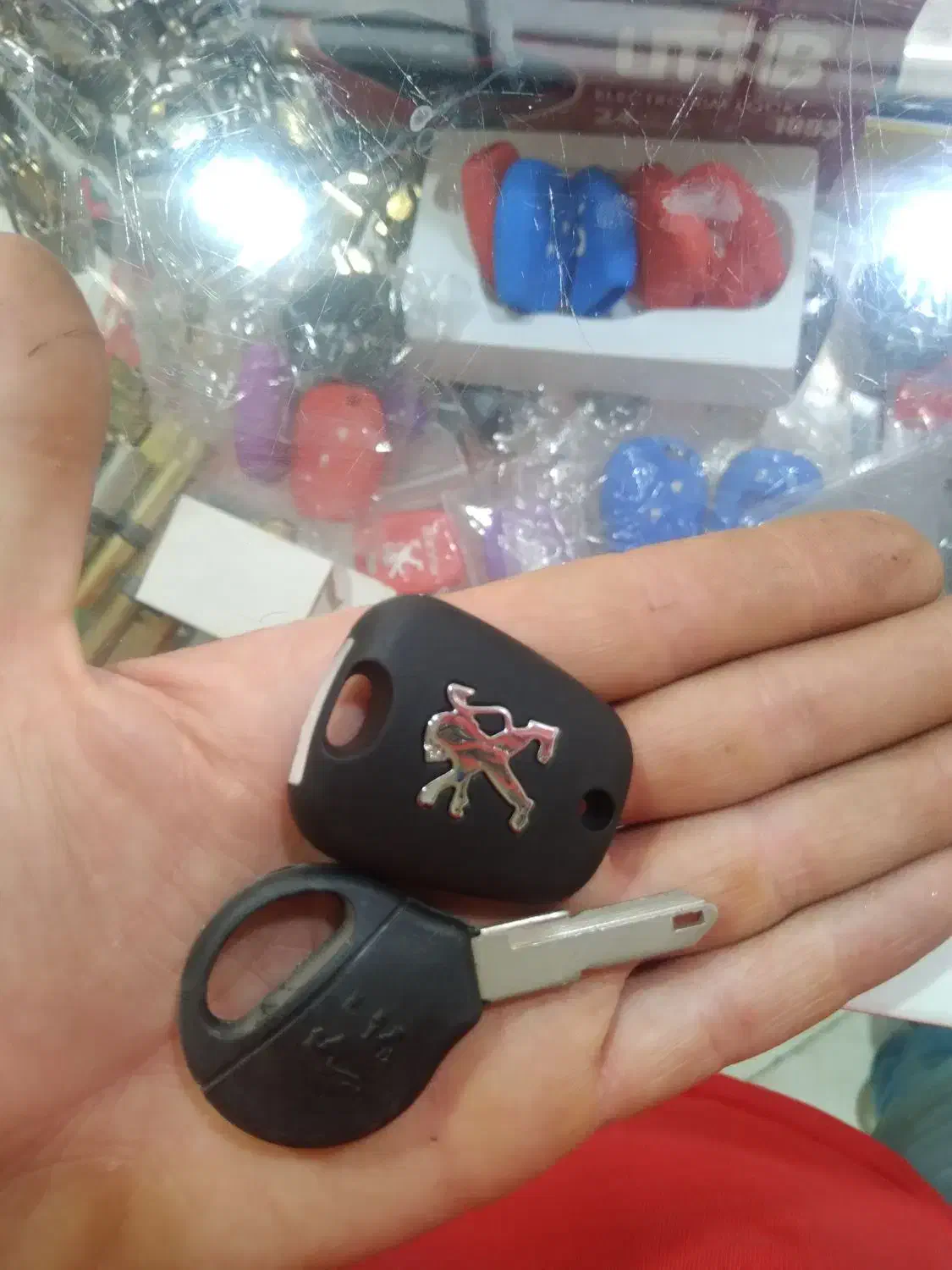 قفل و کلیدسازی عباسپور کلید چهارباغ کردان سهیلیه|خدمات پیشه و مهارت|چهارباغ, |دیوار