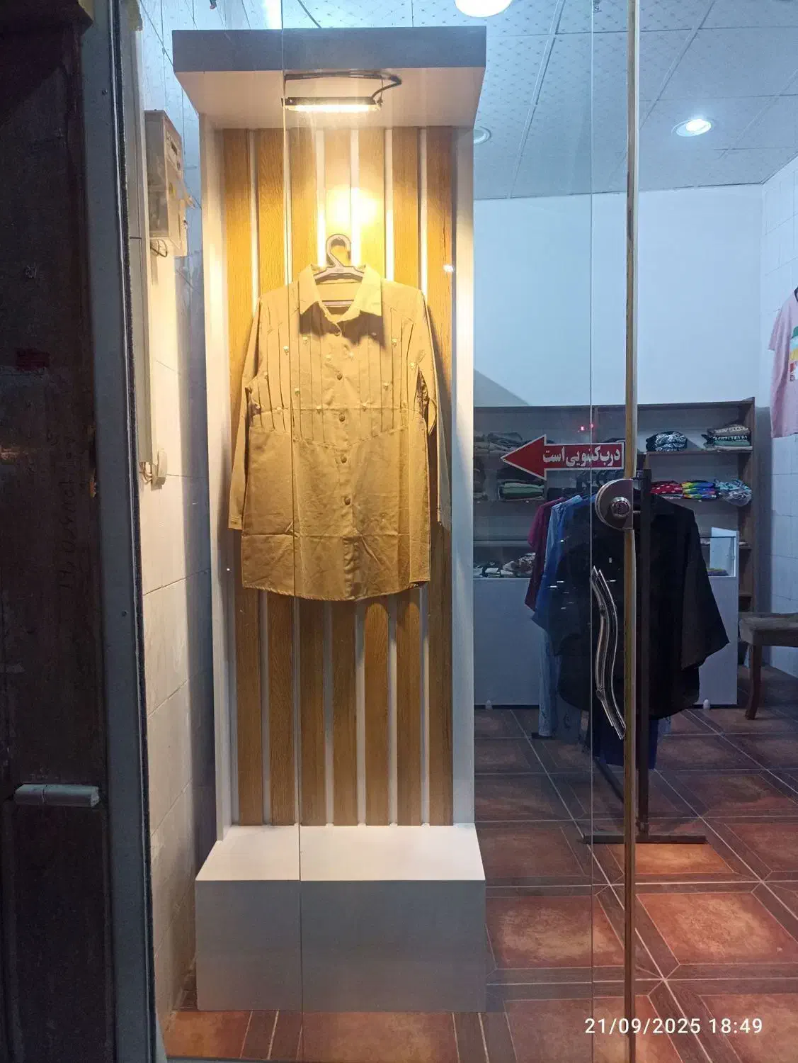 ویترین|بوفه، ویترین، کنسول|تربتحیدریه, شهید قرنی|دیوار