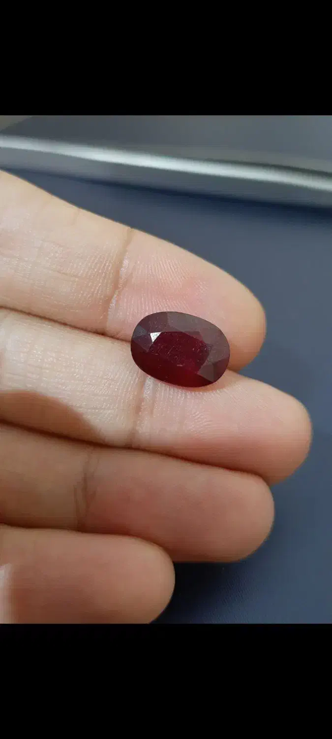 نگین یاقوت قرمز (ruby) معدنی|جواهرات|اندیشه, اندیشه فاز ۶|دیوار