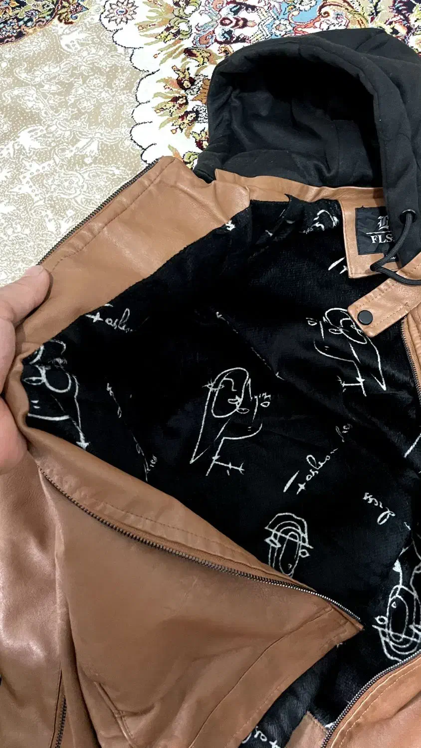 کاپشن چرم|لباس|ارومیه, |دیوار