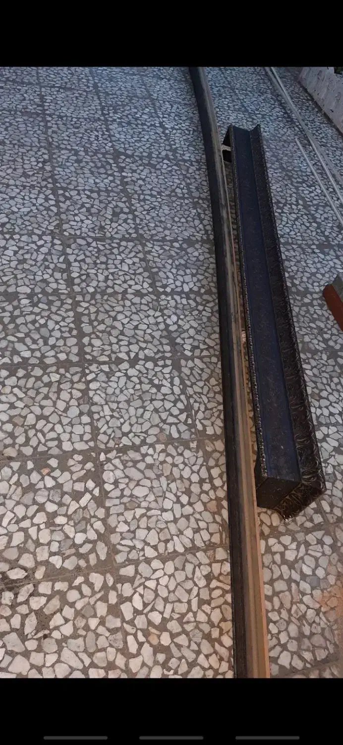 کتیبه|آینه|بندر انزلی, بشمن|دیوار