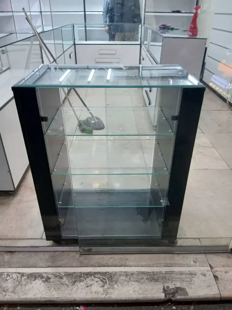 دکور مغازه در حد نو فوری فروشی|فروشگاه و مغازه|ری, سیزده آبان|دیوار