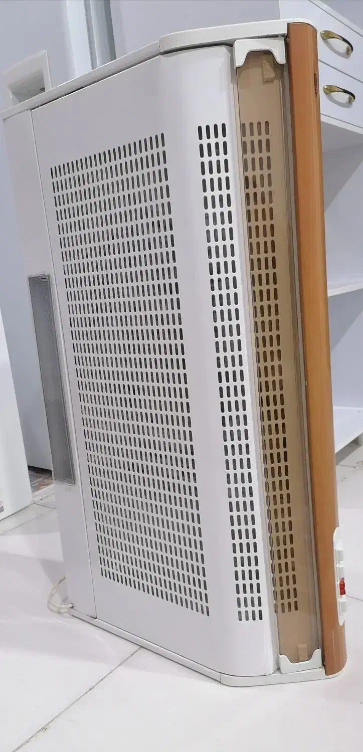 هود|هود|کاشمر, |دیوار