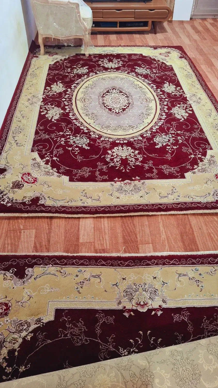 دو عدد فرش شیش متری|فرش|رامسر, |دیوار