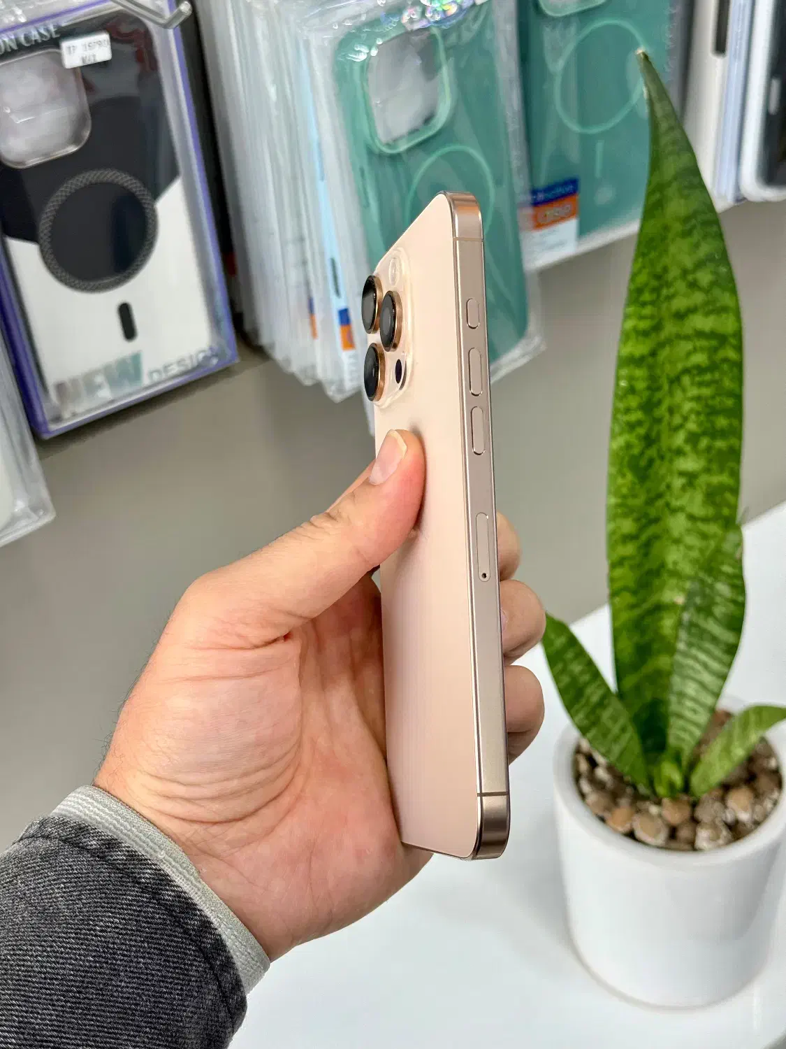 iphone 16 promax 256 gb 2 sim zaa 30 تایم شارژ|موبایل|ارومیه, |دیوار