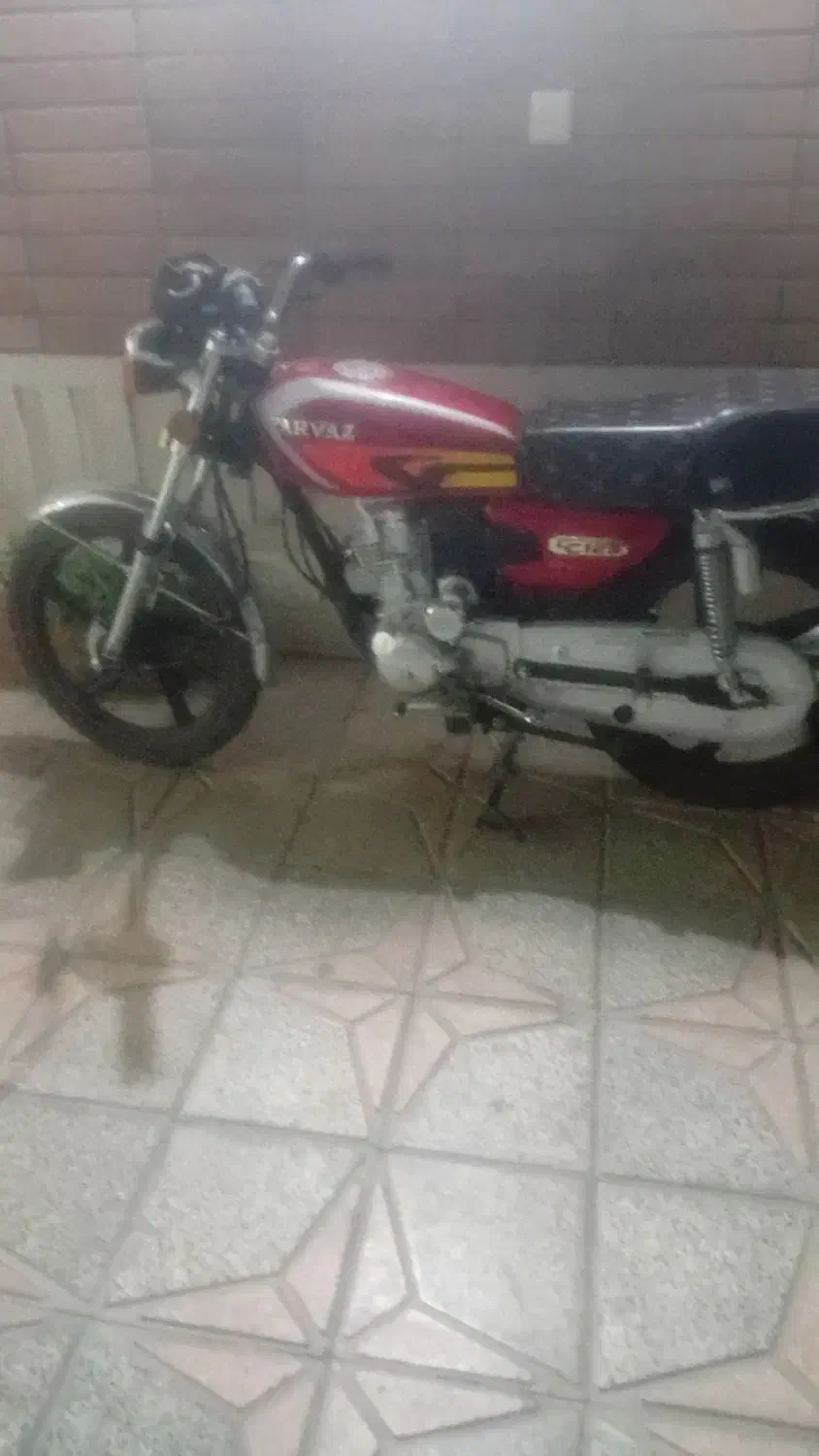 موتورپرواز ۱۲۵مدل ۱۴۰۱|موتورسیکلت|مبارکه, |دیوار