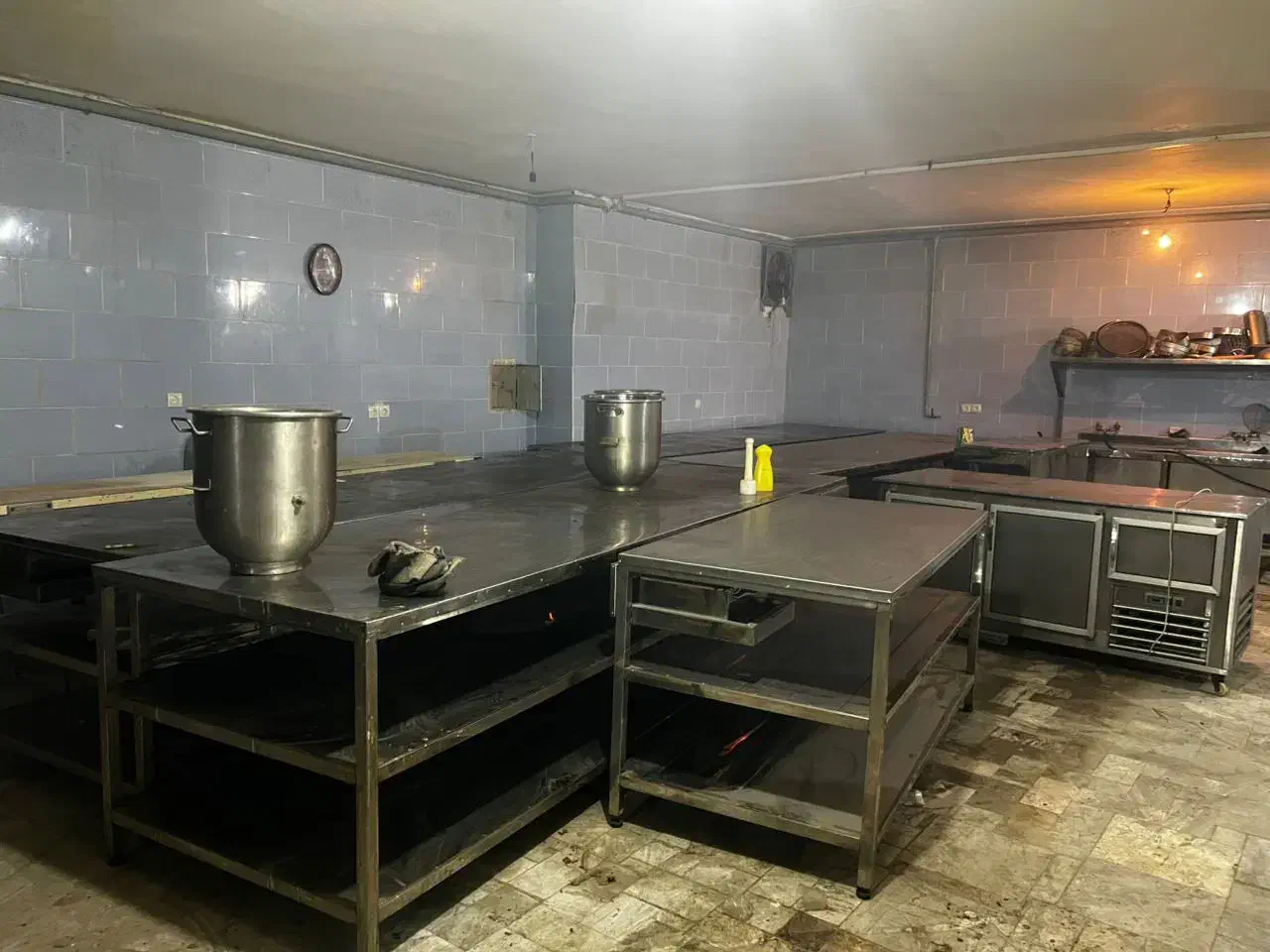 وسایل رستوران و قنادی|کافی‌شاپ و رستوران|ری, سرتخت|دیوار