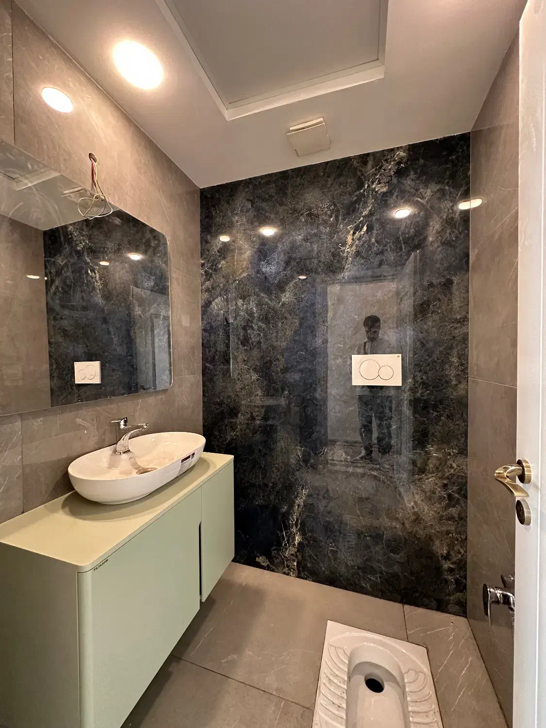 120متر 2خواب/ولنجک/فول مشاعات/حتی مجرد