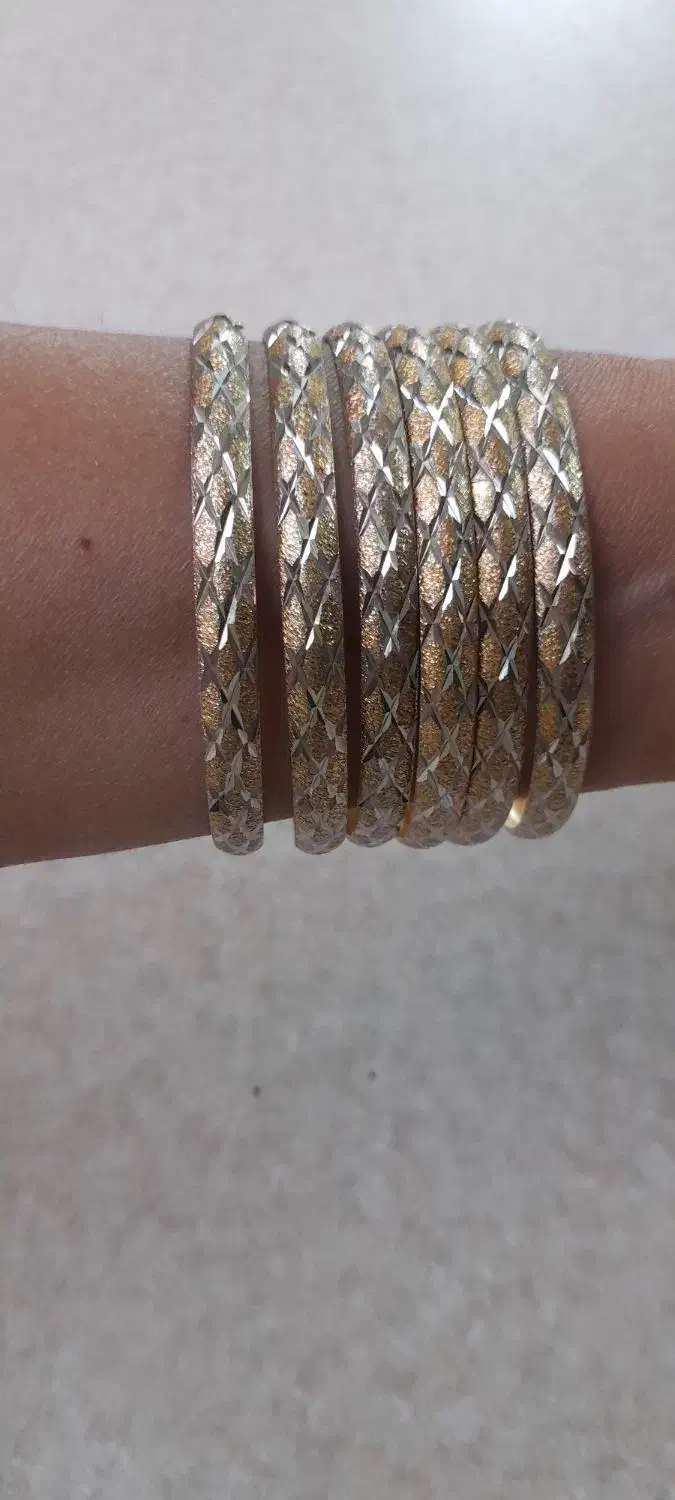 النگو|بدلیجات|کرج, بنیاد|دیوار