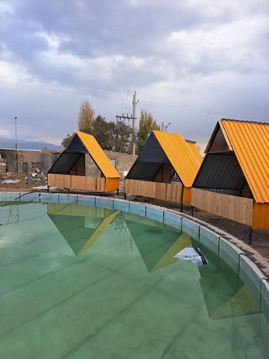 الاچیق سویسی|مصالح و تجهیزات ساختمان|هشتگرد, شهرک اقدسیه|دیوار