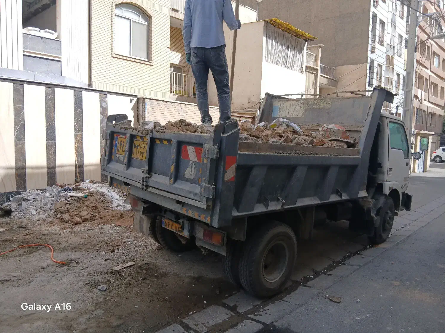 حمل نخاله،ماسه خاوری با کارگر مجرب|خدمات حمل و نقل|تهران, شهرک ولیعصر جنوبی|دیوار