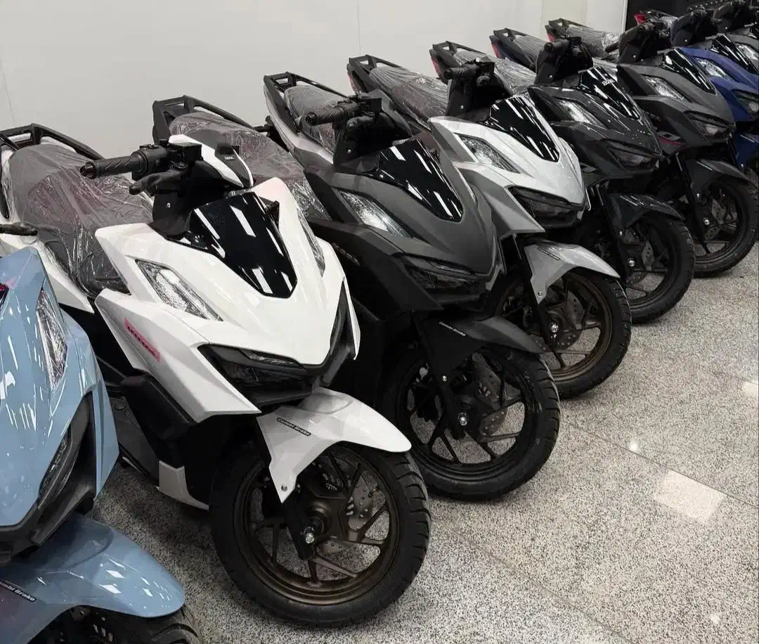 کلیک واریو ۱۸۰ ۴ سوپاپ ۱۲ ماهه اقساط بدون سود|موتورسیکلت|تهران, دروازه شمیران|دیوار