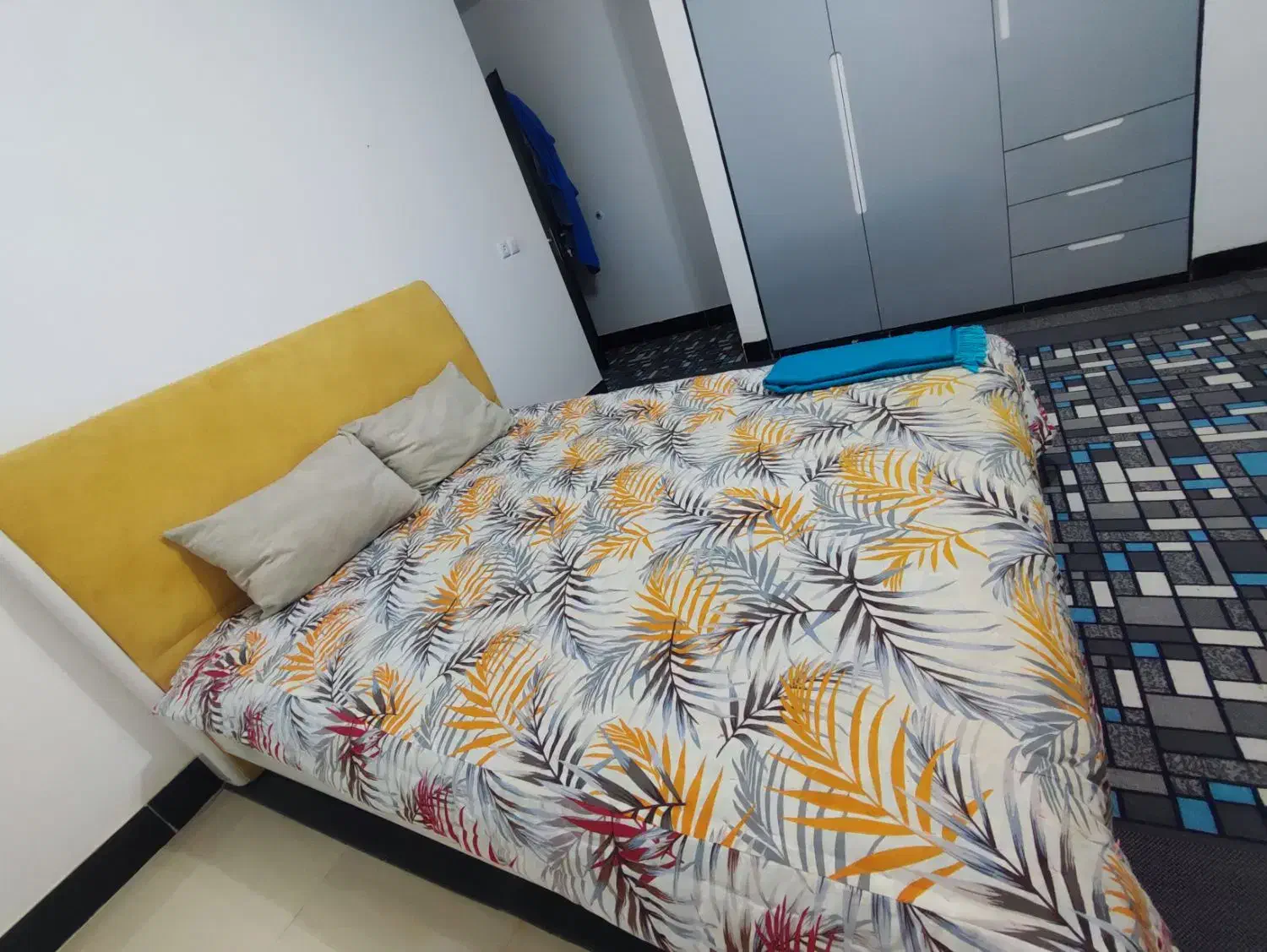 تخت خواب|تخت و سرویس خواب|طبس, |دیوار