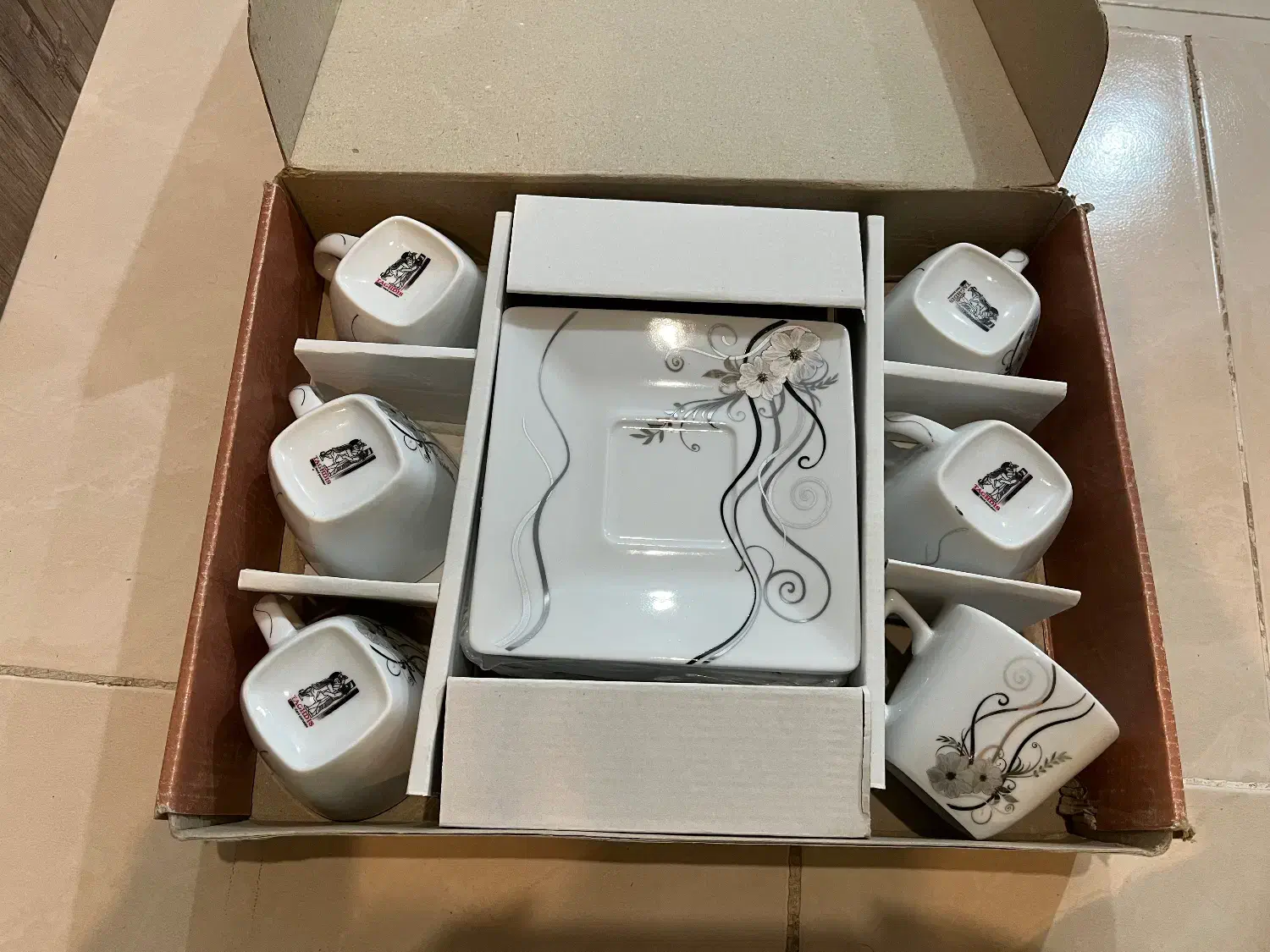 سرویس چینی تقدیس|ظروف سرو و پذیرایی|فردوس (خراسان), |دیوار