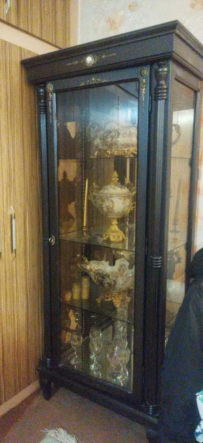 ویترین موزه ای|بوفه، ویترین، کنسول|اصفهان, کوی شهید کشوری|دیوار