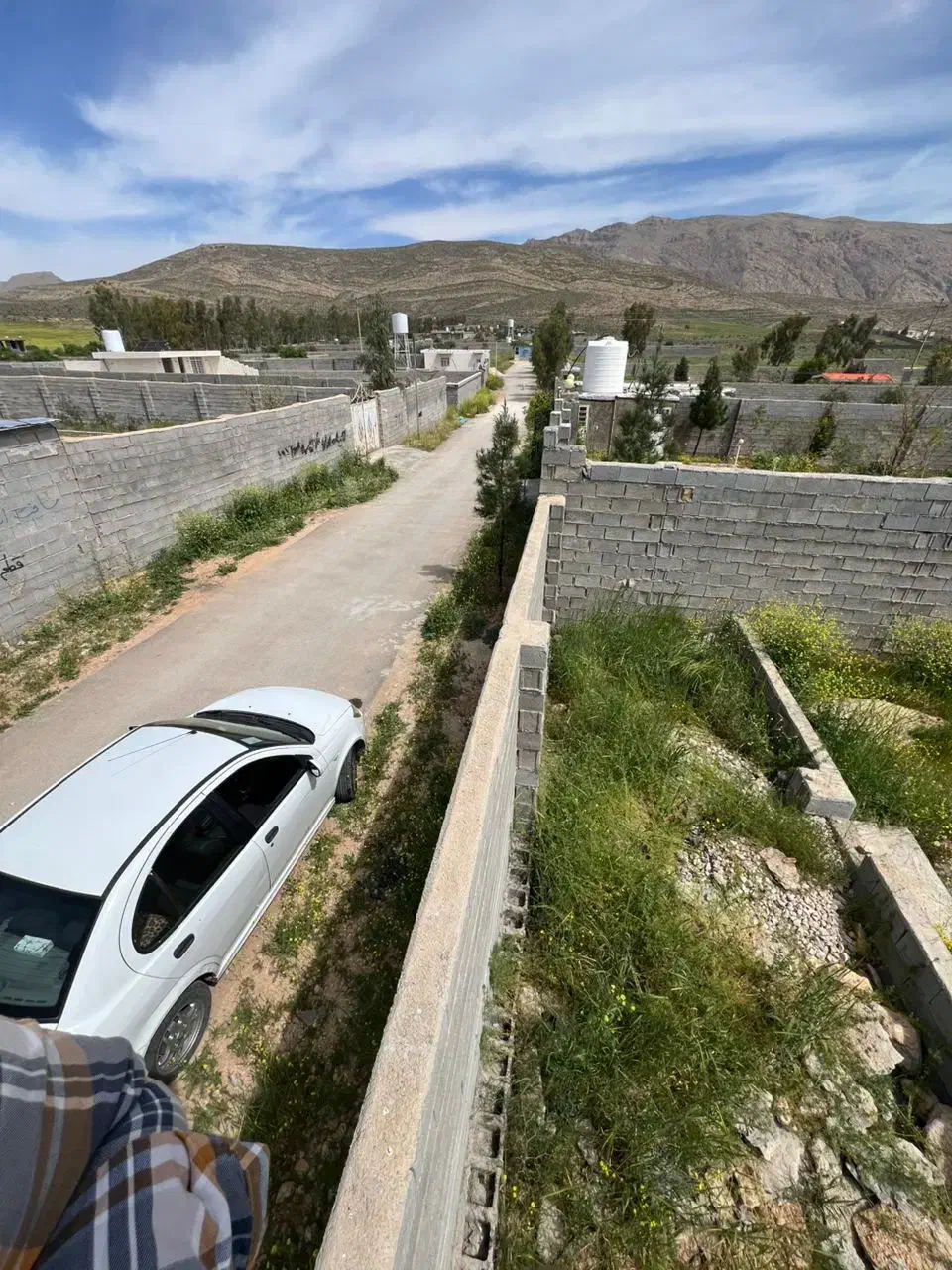 فروش باغ شهری ۱۰۰۰ متری|فروش خانه و ویلا|شیراز, داریون|دیوار