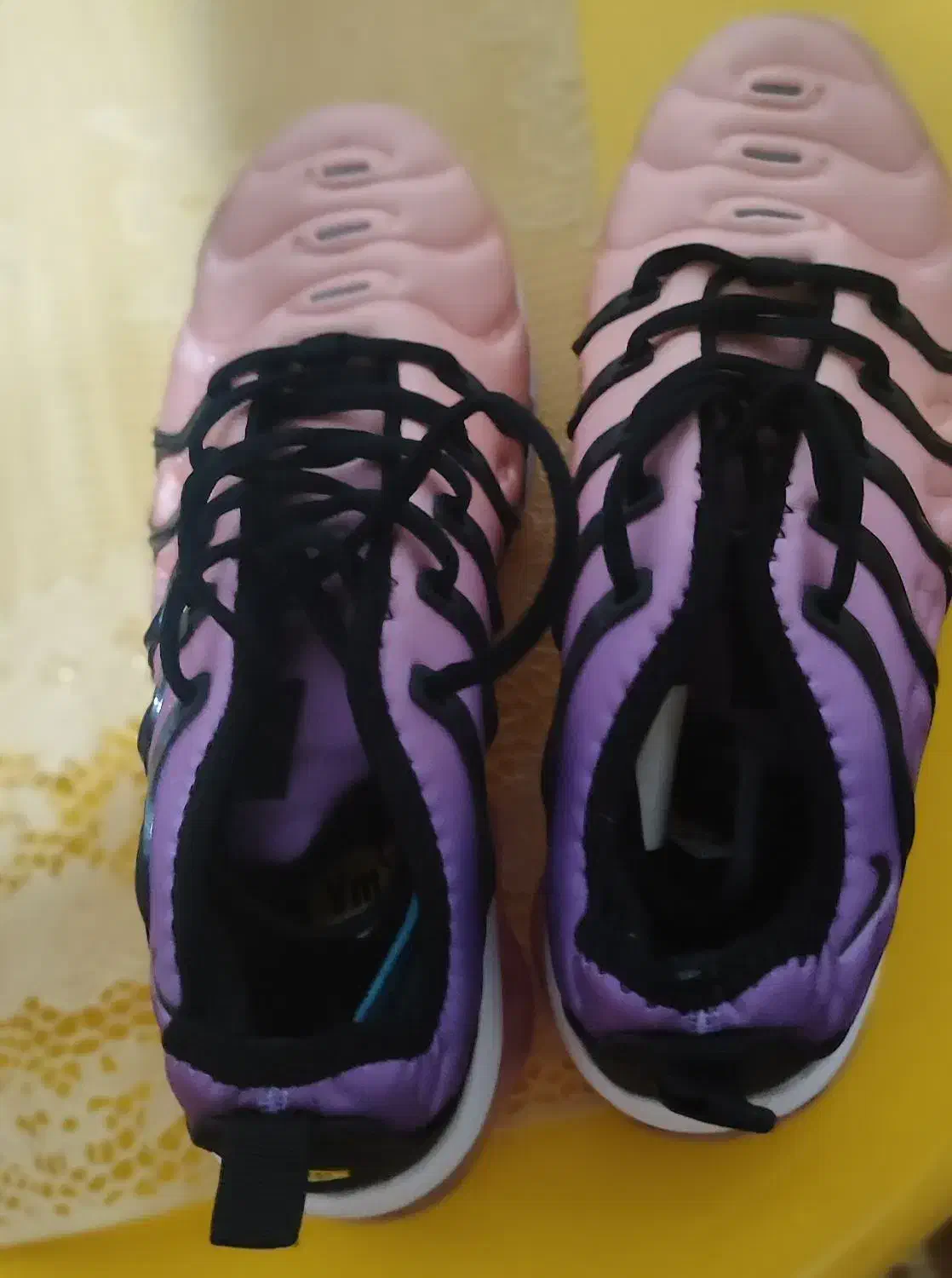 کتونی نایک ایرمکس سایز ۳۹(ویتنام)|کیف، کفش، کمربند|بندر انزلی, معلم|دیوار