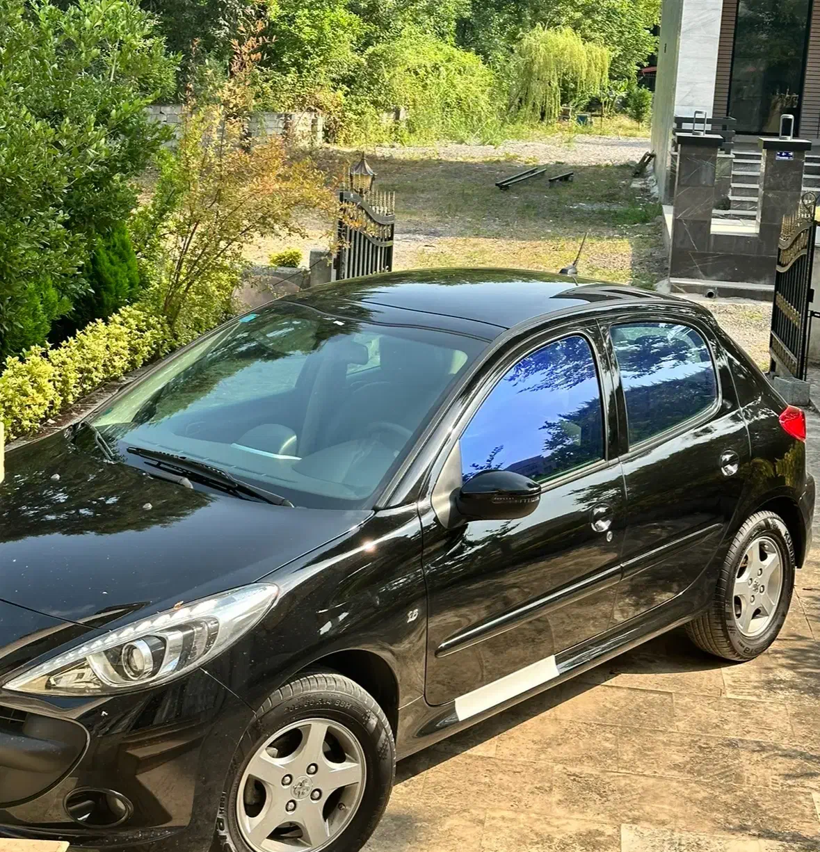 پژو 207 سال ۴۰۲  پانورما مشکی آبنوس ارتقا کامل|خودرو سواری و وانت|اصفهان, رزمندگان|دیوار