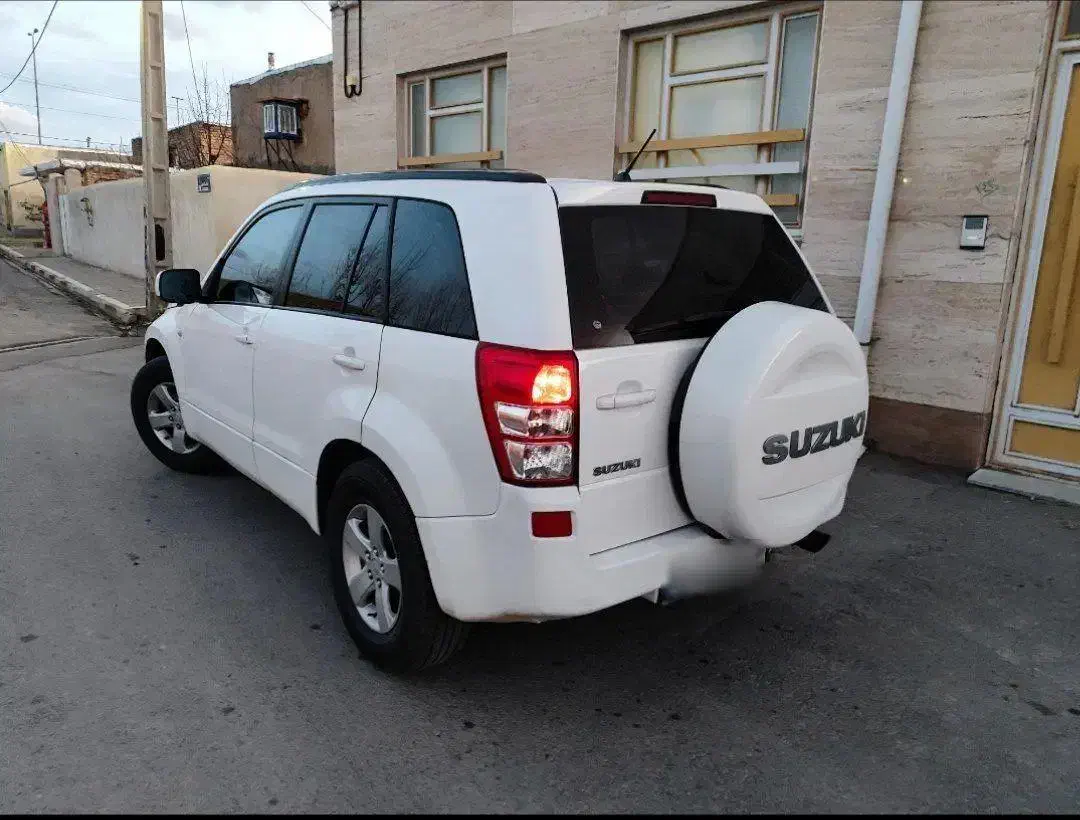 سوزوکی ویتارا ۲۴۰۰دنده|خودرو سواری و وانت|شازند, |دیوار