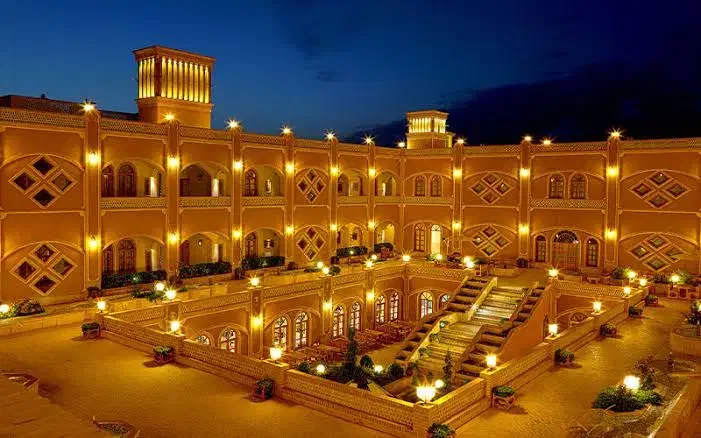 راهنمایی درباره سفر به یزد|فعالیت داوطلبانه|یزد, |دیوار