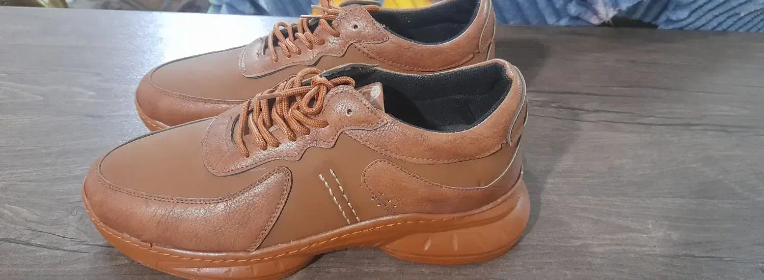 کفش کتونی چرم|کیف، کفش، کمربند|صفادشت, |دیوار