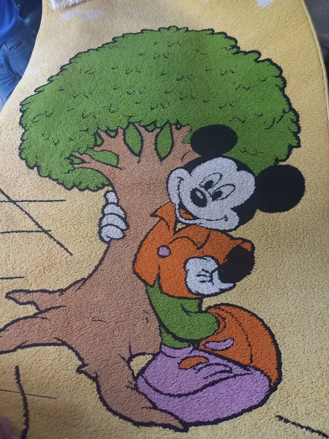 فرش عروسکی سالم|فرش|بندر انزلی, کارآموزی|دیوار