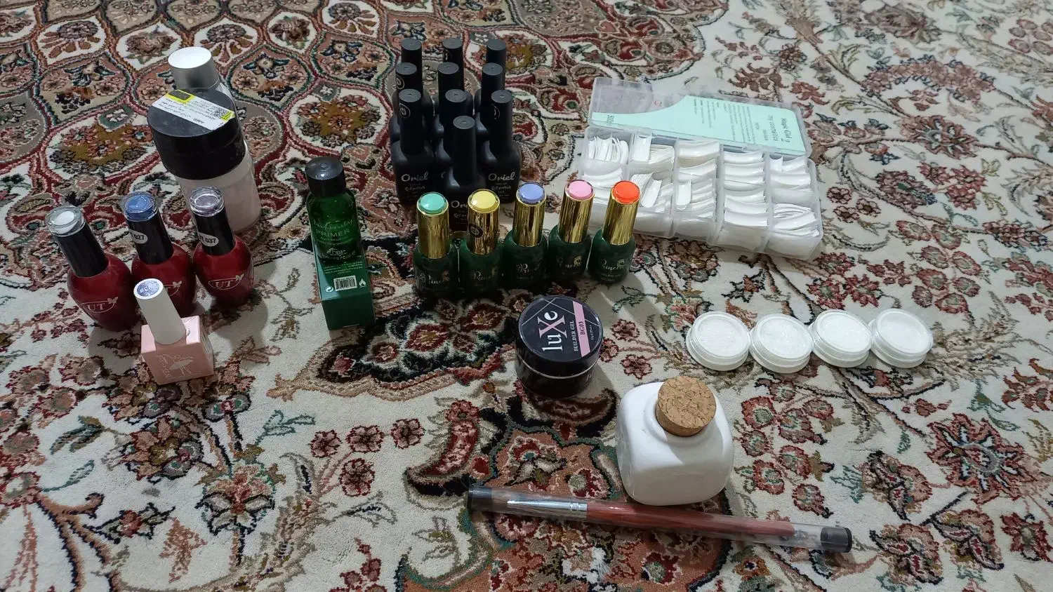 لوازم ناخن|آرایشگاه و سالن‌های زیبایی|ری, ظهیرآباد|دیوار