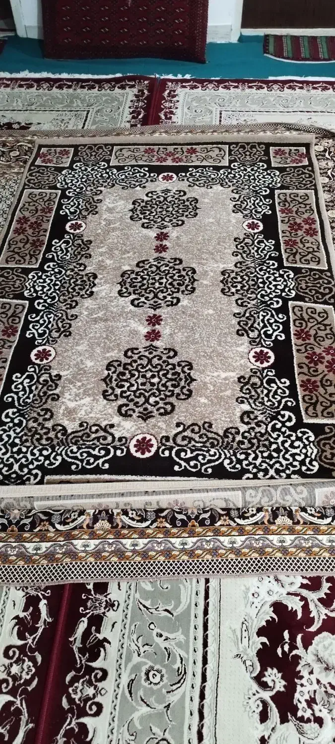 گلیم فرش در حد خشک|فرش|کلاله, |دیوار