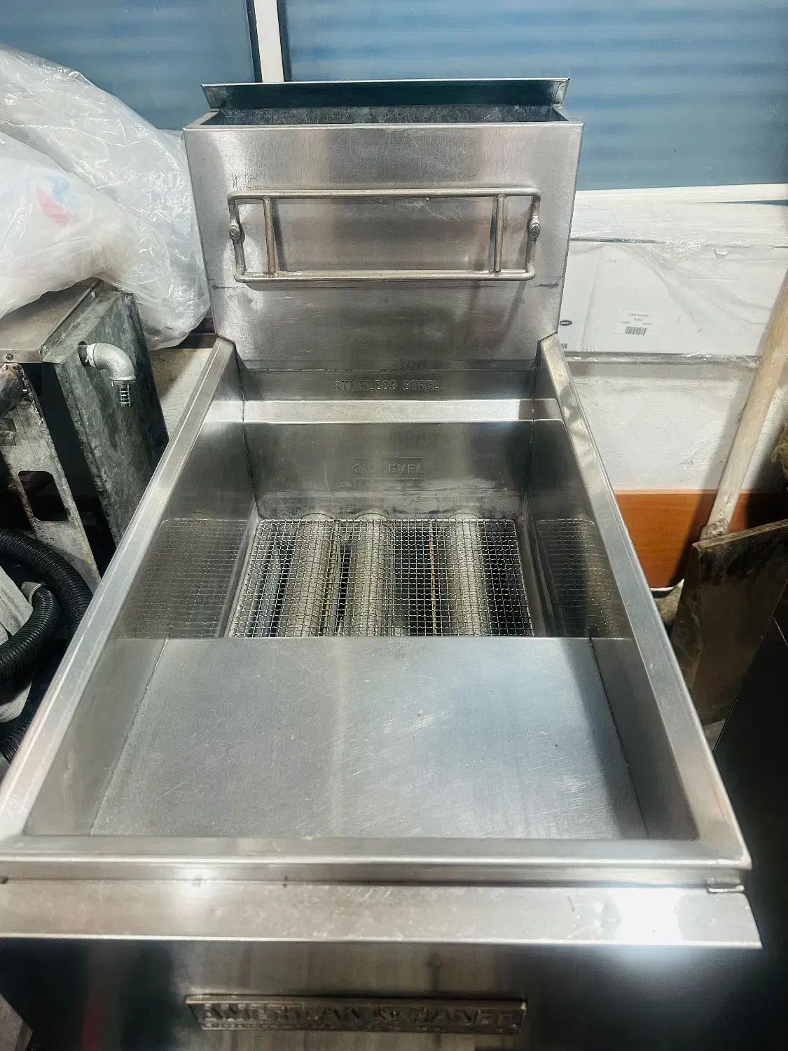 سرخ کن مبله امریکن اصلی|کافی‌شاپ و رستوران|خمام, |دیوار