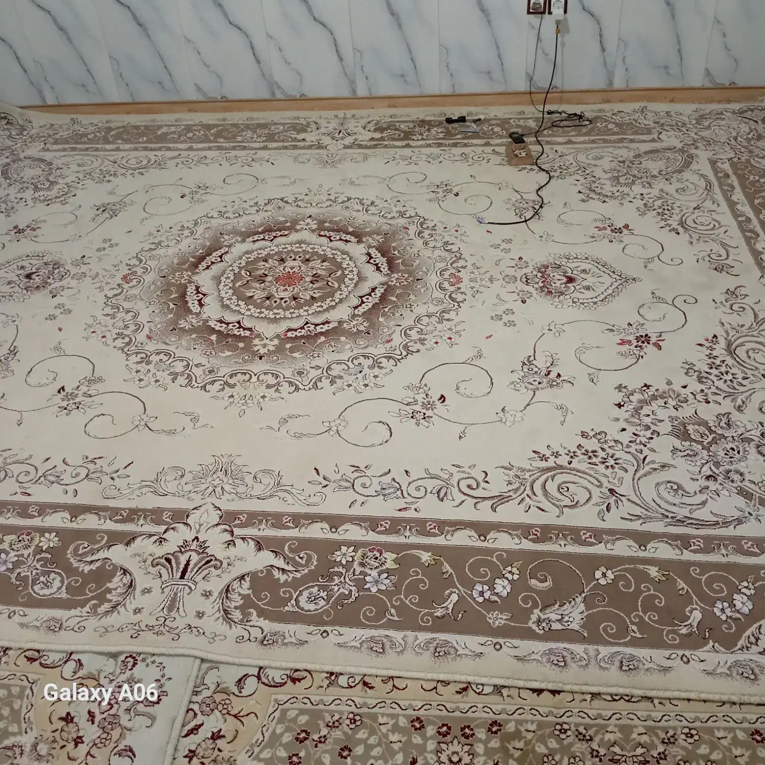 فرش|فرش|بیستون, |دیوار