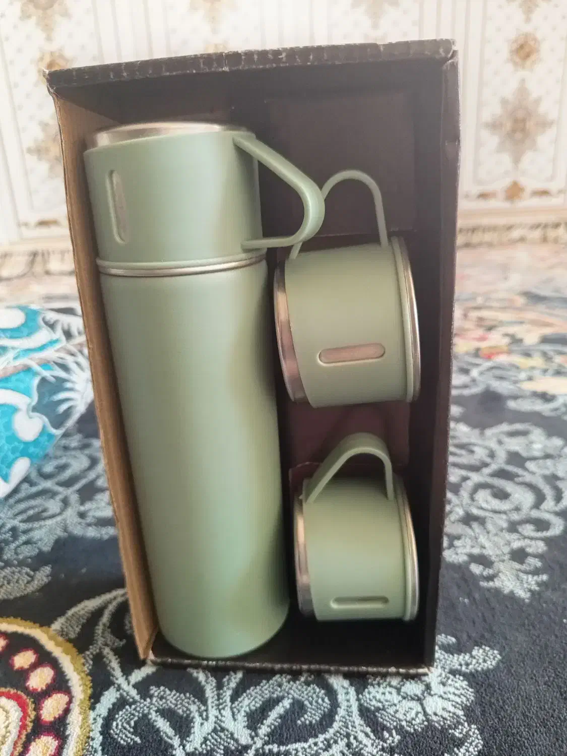 فلاکس و ایرپاد|قوری، کتری، قهوه‌ساز دستی|یاسوج, |دیوار