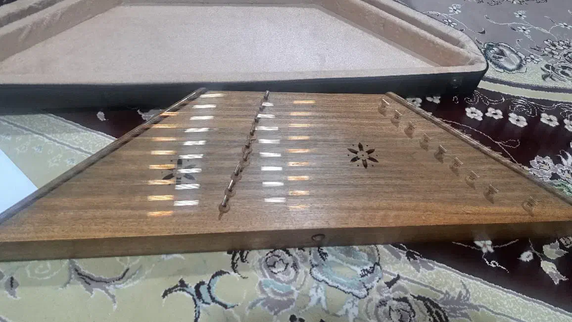 سنتور سل کوک در حد نو|سازهای سنتی|ایلام, |دیوار