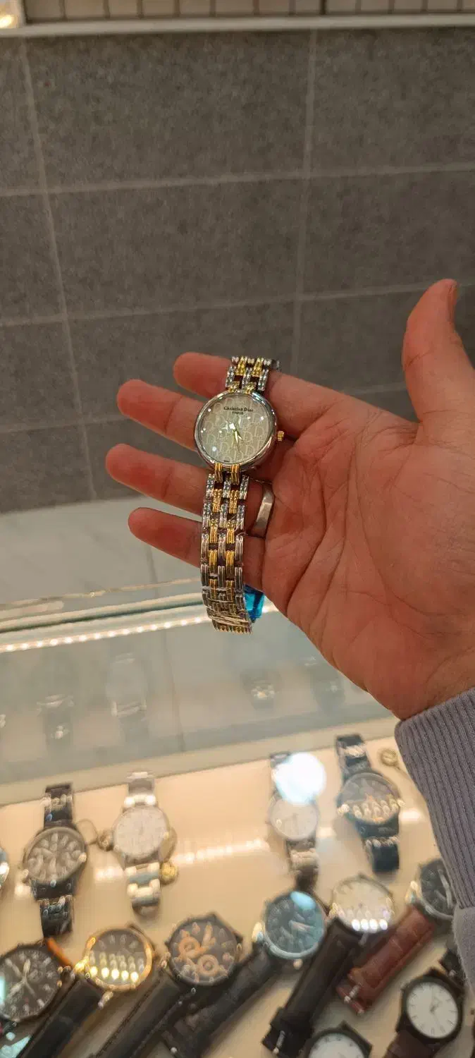 ساعت مچی زنونه فقط برای یه هفته|ساعت|بندر ترکمن, |دیوار