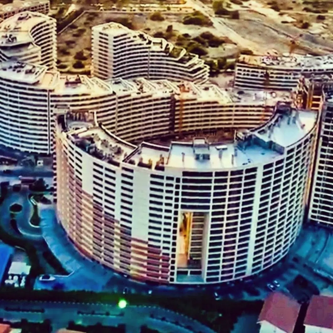 تصویر اصلی