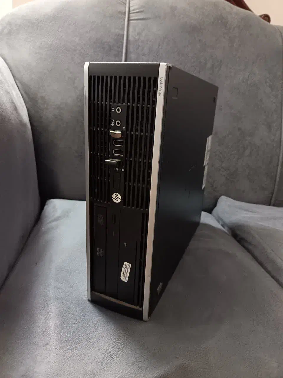 کامپیوتر|رایانه رومیزی|قرچک, پارک جنگلی|دیوار