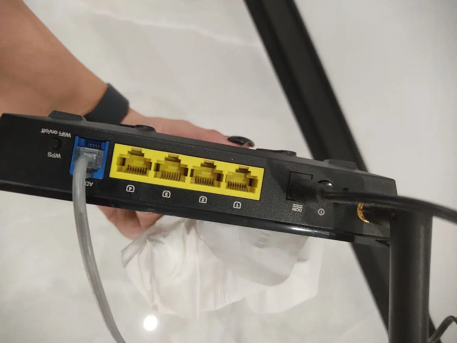 مودم ایسوس سالم و تمیز|مودم و تجهیزات شبکه|هشتگرد, فاز ۱ مهستان|دیوار