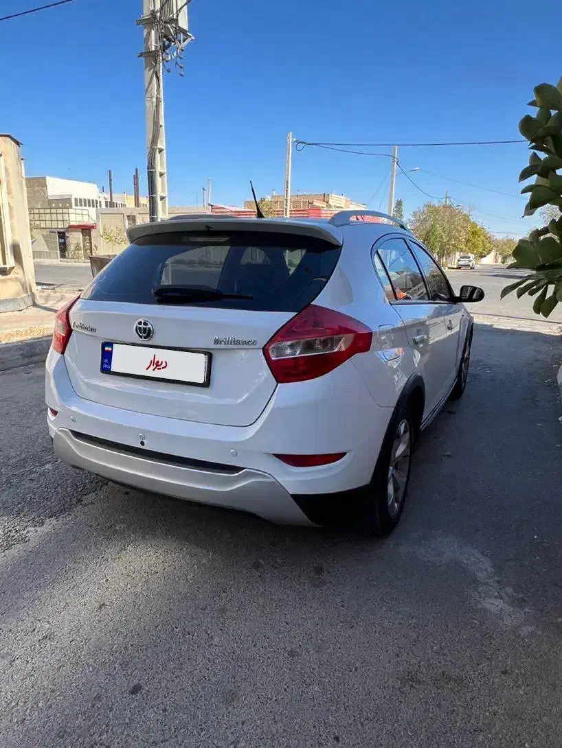 برلیانس کراس اتوماتیک|خودرو سواری و وانت|مشهد, آزادشهر|دیوار