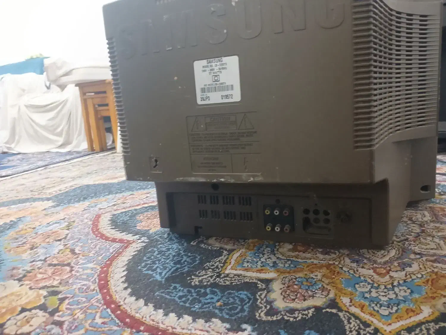 لوازم خانه ،میز تلویزیون ،تلویزیون|تلویزیون و پروژکتور|رشت, دیانتی|دیوار