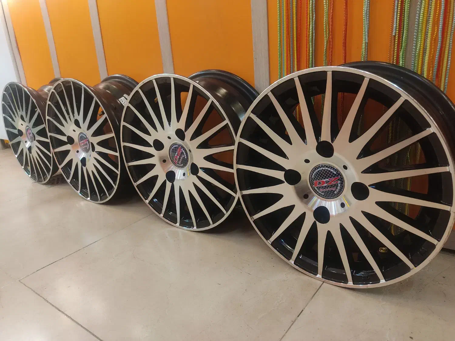 رینگ ۴ پیچ DZ|قطعات یدکی و لوازم جانبی|رشت, گلسار|دیوار