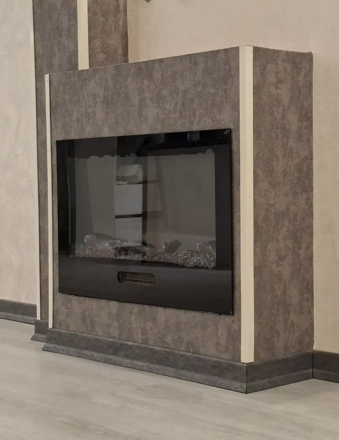 فروش شومینه برقی کاملا سالم|بخاری، هیتر، شومینه|اسلامشهر, شهرک مفیدی|دیوار