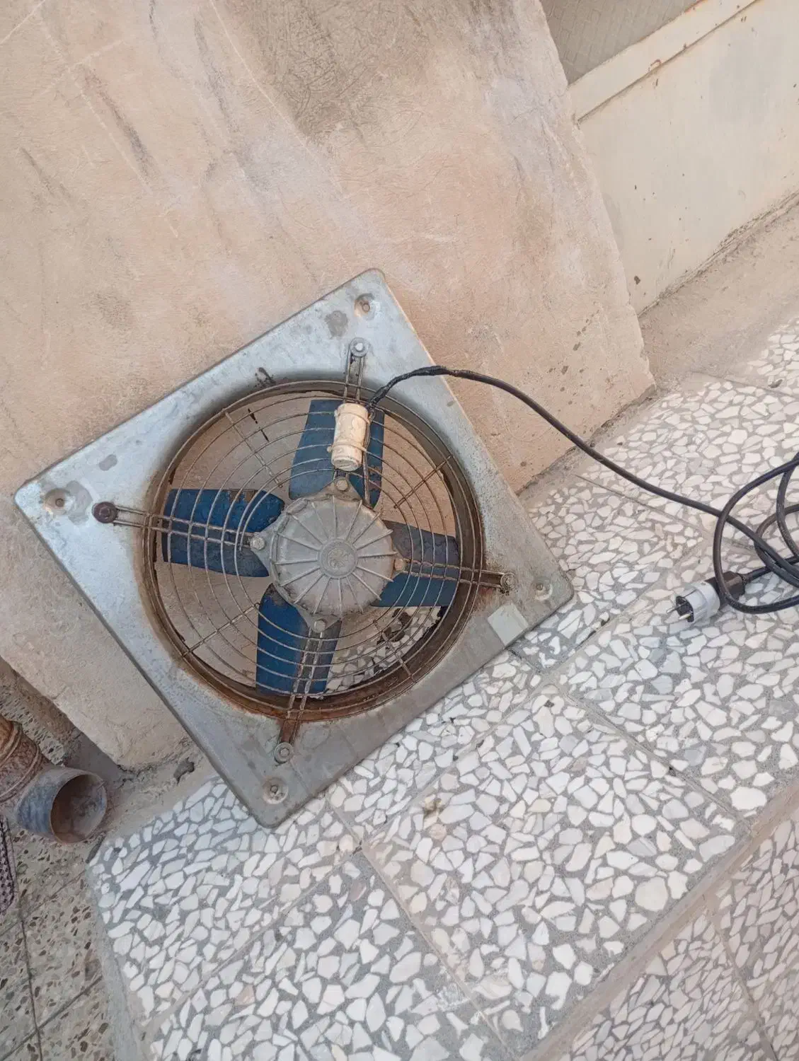 هواکش صنعتی|پنکه و تصفیه‌کنندهٔ هوا|اصفهان, محله اسلامی|دیوار