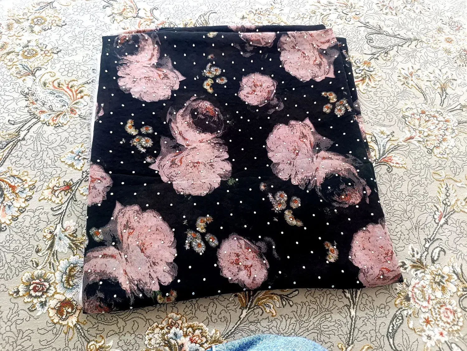 قواره کردی|لوازم خیاطی و بافتنی|سقز, |دیوار