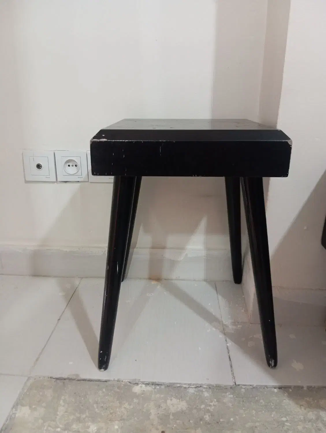 چهار پایه چوبی|صندلی و نیمکت|تبریز, |دیوار