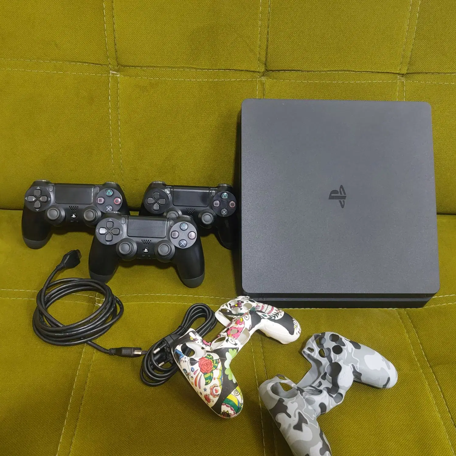 ps4 slim 1Tr پلی استیشن ۴ یک ترا|کنسول، بازی ویدئویی و آنلاین|تهران, وردآورد|دیوار