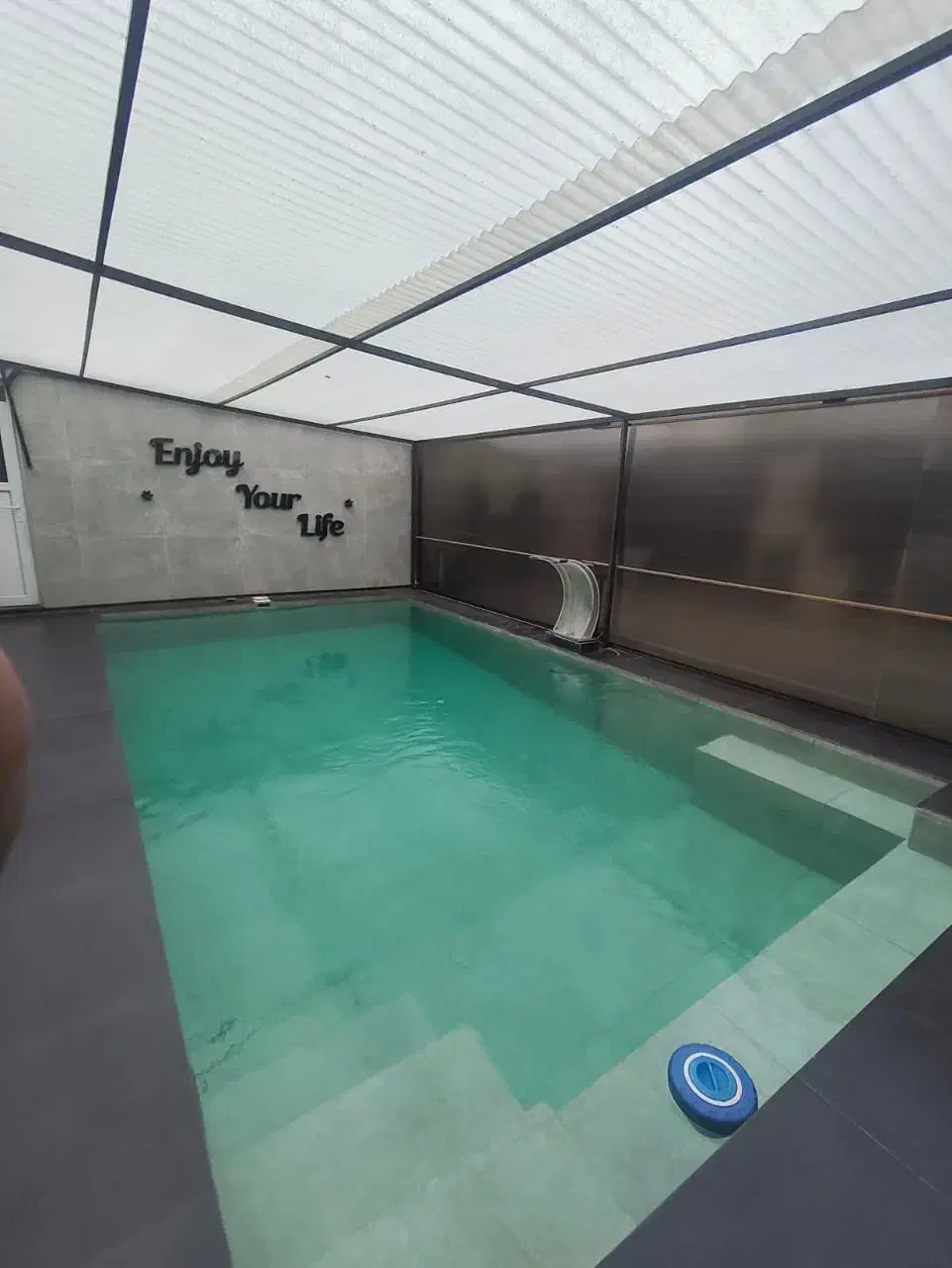 اجاره روزانه ویلای فوق لاکچری استخردار ۷ آذر|اجارهٔ کوتاه‌مدت آپارتمان و سوئیت|بندر انزلی, معلم|دیوار