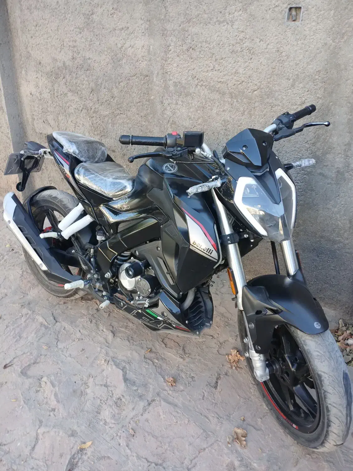 بنلی ۱۸۰|موتورسیکلت|نیشابور, دارایی|دیوار